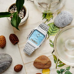 CASIO AQ-230A-2A1MQYDF Vintage Watch – Analog-Digital Display, Retro Design with Blue and White Accents
