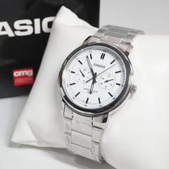 CASIO MTP‑E335D‑7EV Men’s Analog Watch – White Dial Stainless Steel, Day & Date Subdials, 50 m Water Resistant