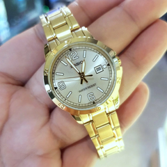 CASIO LTP-V004G-7B2UDF Women’s Analog Watch – Gold Stainless Steel Band, Classic White Dial, Date Display, Quartz Movement - THE HAPPY BUY