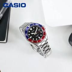CASIO MDV-10D-1A3VDF Men’s Analog Dive-Style Watch – 50 m Water Resistance, Stainless Steel, Rotating Bezel