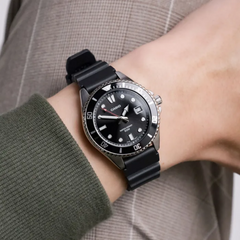 CASIO MDV-10-1A1VDF Men’s Dive-Style Analog Watch – 50 m Water Resistance, Rotating Bezel, Resin Strap