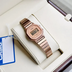 CASIO LA-11WR-5ADF Vintage Digital Watch – Brown Resin Case with Retro Multi-Function Display, Classic Design