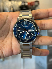 Casio MTD‑125D‑2A1V Men's Analog Dive‑Style Watch | Blue Dial Stainless Steel Bracelet | 100 M Water‑Resistant Quartz Timepiece