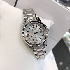 CASIO MTP-1215A-7ADF Men’s Standard Analog Watch – White Dial, Stainless Steel Bracelet, Date, Quartz Movement, Mineral Glass, 50M Water Resistant