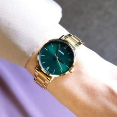 CASIO LTP-VT02G-3AUDF Women’s Analog Watch – Gold Stainless Steel, Green Dial, Quartz Movement, Water Resistant, Elegant Classic Design
