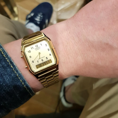 CASIO AQ-230GA-9BMQ Vintage Watch – Classic Analog-Digital, Retro Design with Gold and Black Accents