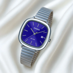 CASIO LTP‑B166D Series Women’s Analog Watch – Vintage Classic Design, 50 m Water Resistance, Date Display, Stainless Steel