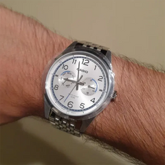 CASIO MTP‑E340D‑7AVDF Men’s Analog Watch – Stainless Steel, Day & Date Inset Dials, 50 m Water Resistant