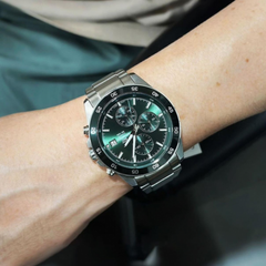 CASIO EDIFICE EFR-526D-3AVUDF Chronograph Watch for Men with Stainless Steel Band and Green Dial Silver
