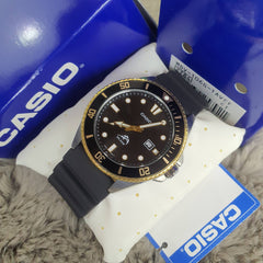 CASIO MDV-106G-1A (MDV106G-1AV) Men’s Analog Diver Watch – 200M Water Resistant, Gold Bezel, Black Dial, Screw-Down Crown, Date, Quartz, Resin Strap