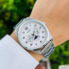 CASIO MTP-M300D-7AVDF Men's Analog Watch – Silver Stainless Steel Multi-Dial Quartz Watch | Elegant, Water Resistant & Durable