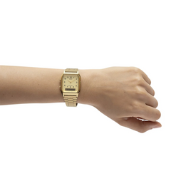 CASIO AQ-230GA-9BMQ Vintage Watch – Classic Analog-Digital, Retro Design with Gold and Black Accents