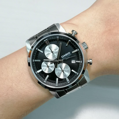 CASIO MTP‑E510D‑1A2VDF Men’s Chronograph Watch – Black & Green Dial, Stainless Steel, 50 m Water Resistance
