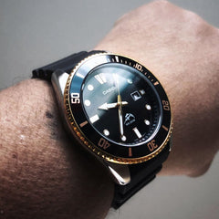 CASIO MDV-106G-1A (MDV106G-1AV) Men’s Analog Diver Watch – 200M Water Resistant, Gold Bezel, Black Dial, Screw-Down Crown, Date, Quartz, Resin Strap