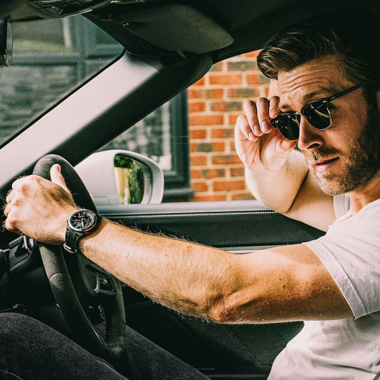 CASIO EDIFICE ECB-2200P-1ADF MODEL WATCHES - THE HAPPY BUY