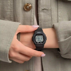 CASIO LWS-2200H Men’s Digital / Step-Tracker Watch – 100 m Water Resistance, LED Light, Lap Memory & Step Count