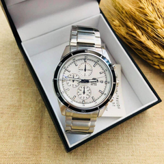 CASIO EDIFICE EFR-526D-7AVUDF Chronograph Watch for Men with Stainless Steel Band and White Dial Silver