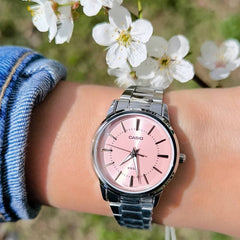 CASIO LTP-1303D-4AVDF Women's Analog Watch – Stainless Steel with Rose Gold Accents, Elegant & Timeless Design
