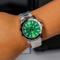 Casio MTP‑VD01D‑3BVUDF Men’s Analog Watch – Green Dial, Stainless Steel, 50 m Water Resistant, Date Display