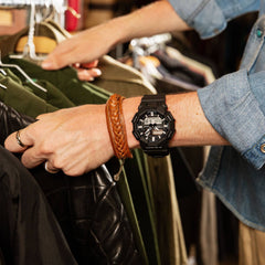 ساعات كاسيو جي-شوك GA-010-1A1DR النموذجية