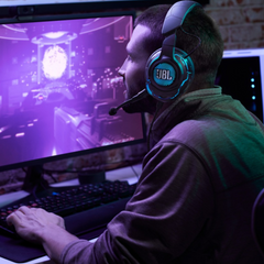 سماعة رأس احترافية للألعاب JBL QUANTUM ONE سلكية بمنفذ USB للكمبيوتر الشخصي مع رأس