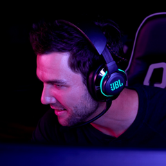 سماعة الألعاب اللاسلكية JBL QUANTUM 810 NC فوق الأذن