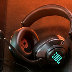 سماعة ألعاب JBL QUANTUM 400 USB فوق الأذن مع قرص دردشة اللعبة