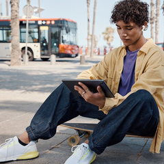 سماعات أذن لاسلكية بتقنية إلغاء الضوضاء JBL T230