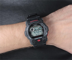ساعات كاسيو جي-شوك موديل G-7900-1DR