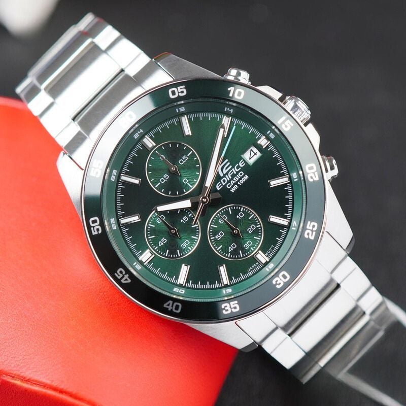 CASIO EDIFICE EFR-526D-3AVUDF Chronograph Watch for Men with Stainless Steel Band and Green Dial Silver