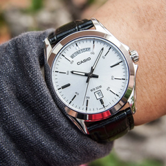 CASIO MTP-1370L SERIES STANADARD ANALOG MEN'S WATCHES