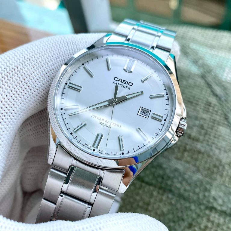 CASIO MTS-100D-7AVDF Men’s Analog Watch – Silver Stainless Steel Case & Band, White Dial, Date Display, Quartz Movement, Sapphire Crystal, 50M Water Resistance – Classic Business Watch for Men
