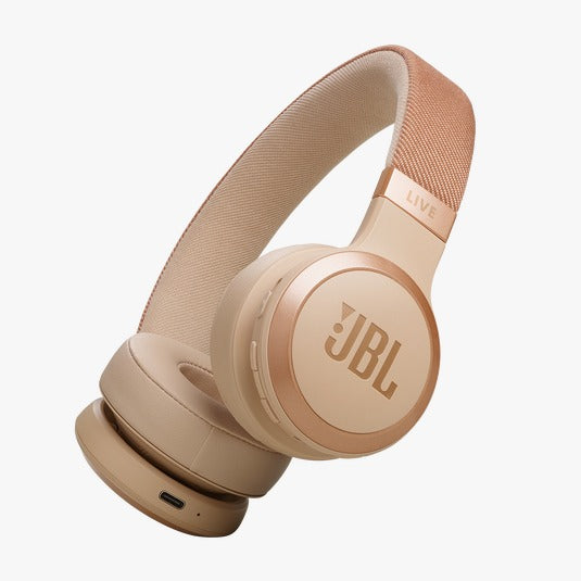 سماعات رأس بلوتوث JBL LIVE 670NC على الأذن