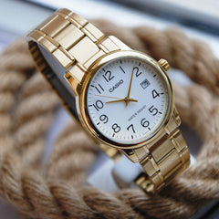 CASIO MTP-V002G Series Standard Analog Men’s Watch – Gold Stainless Steel Case & Band, Date Display, Quartz Movement, 30M Water Resistance, Mineral Glass – Men’s Classic Dress Watch