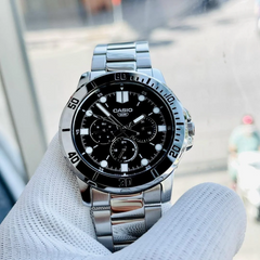CASIO MTP-VD300D Series Standard Analog Men’s Watch – Stainless Steel Case & Band, Black Dial, Day & Date Display, Quartz Movement, 50M Water Resistance, Mineral Glass – Men’s Classic Business Watch