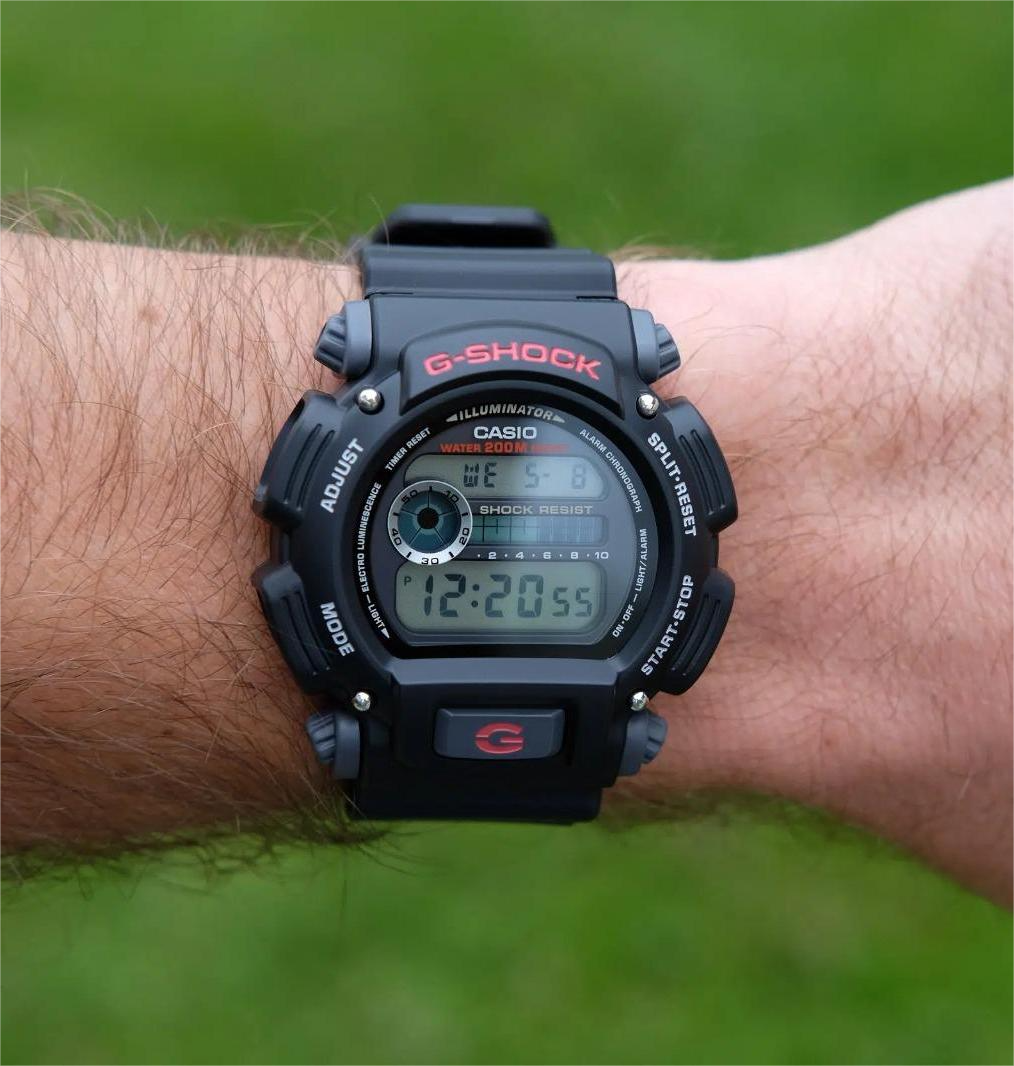 CASIO G-SHOCK DW-9052-1V MODEL WATCHES