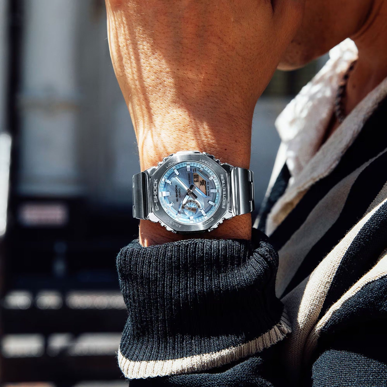CASIO G-SHOCK GM-2110D-2ADR MODEL WATCHES