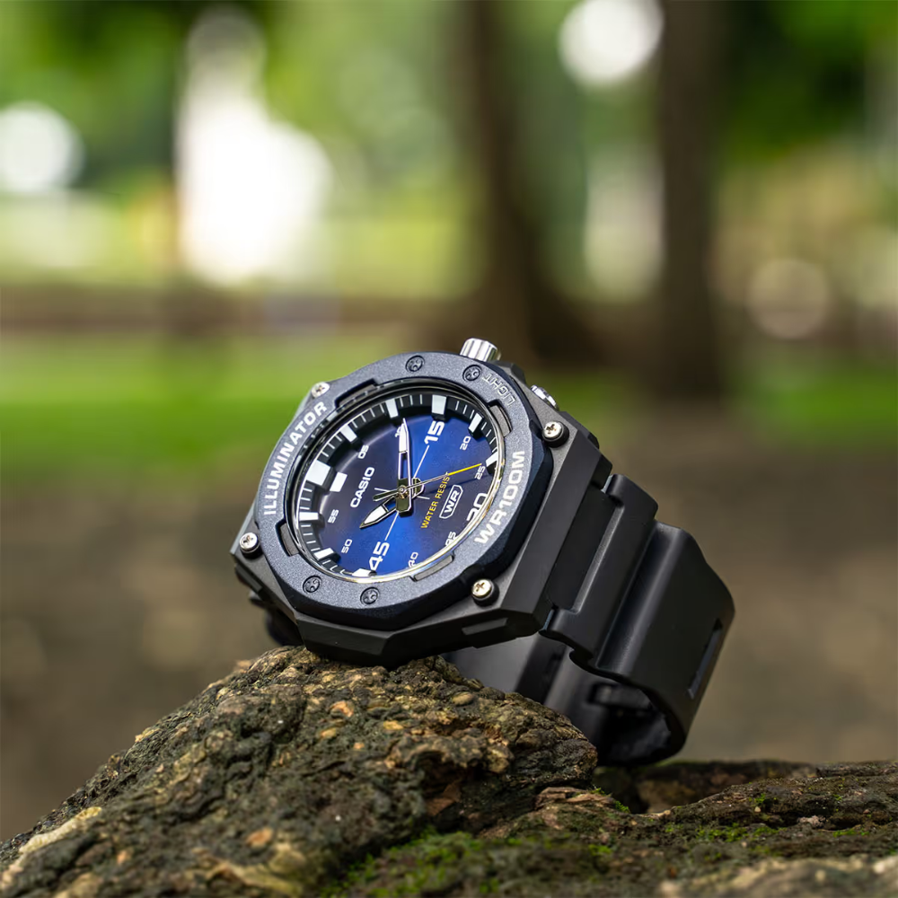CASIO MW-620H-2AVDF Standard Analog Men’s Watch – Blue Dial, 100M Water Resistance, Luminous Hands, Date Display, Quartz Movement, Resin Case & Strap, Long Battery Life – Men’s Classic Sports Watch