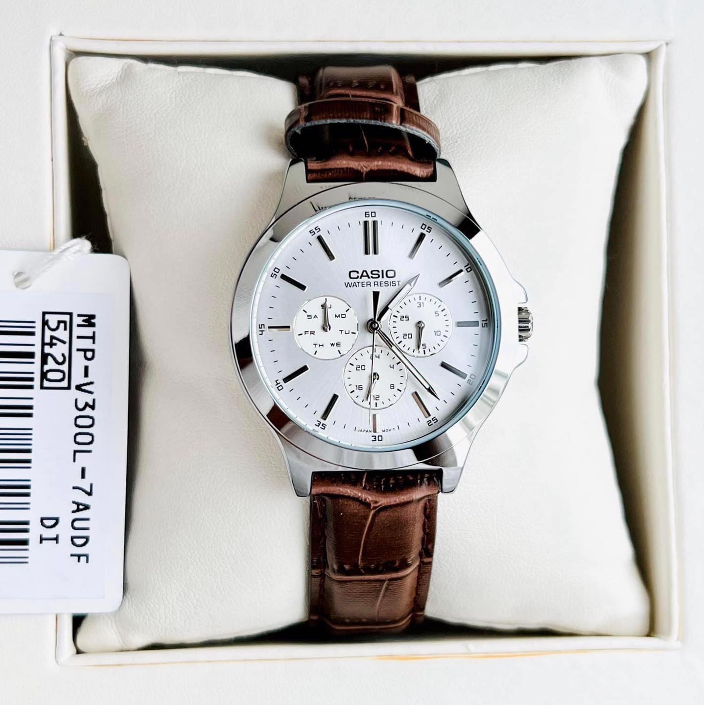 CASIO MTP-V300L Series Standard Analog Men’s Watch – Stainless Steel Case, Genuine Leather Band, Multi-Hand Chronograph Design, Quartz Movement, 50M Water Resistance, Mineral Glass – Men’s Classic Business Watch