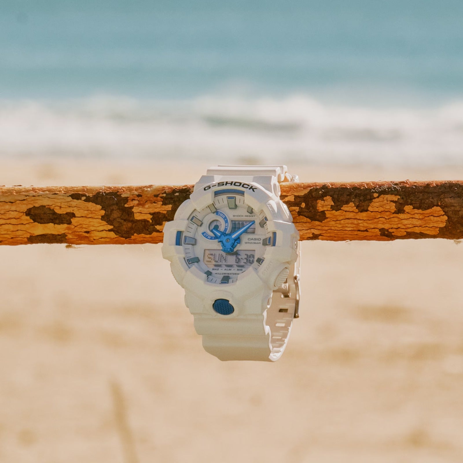 CASIO G-SHOCK GA-700HDS-7A MODEL WATCHES