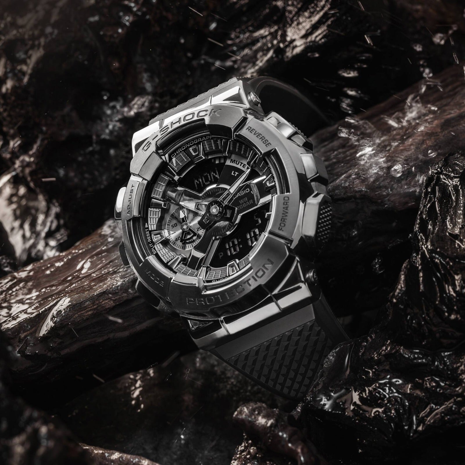 CASIO G-SHOCK GM-110BB-1A MODEL WATCHES