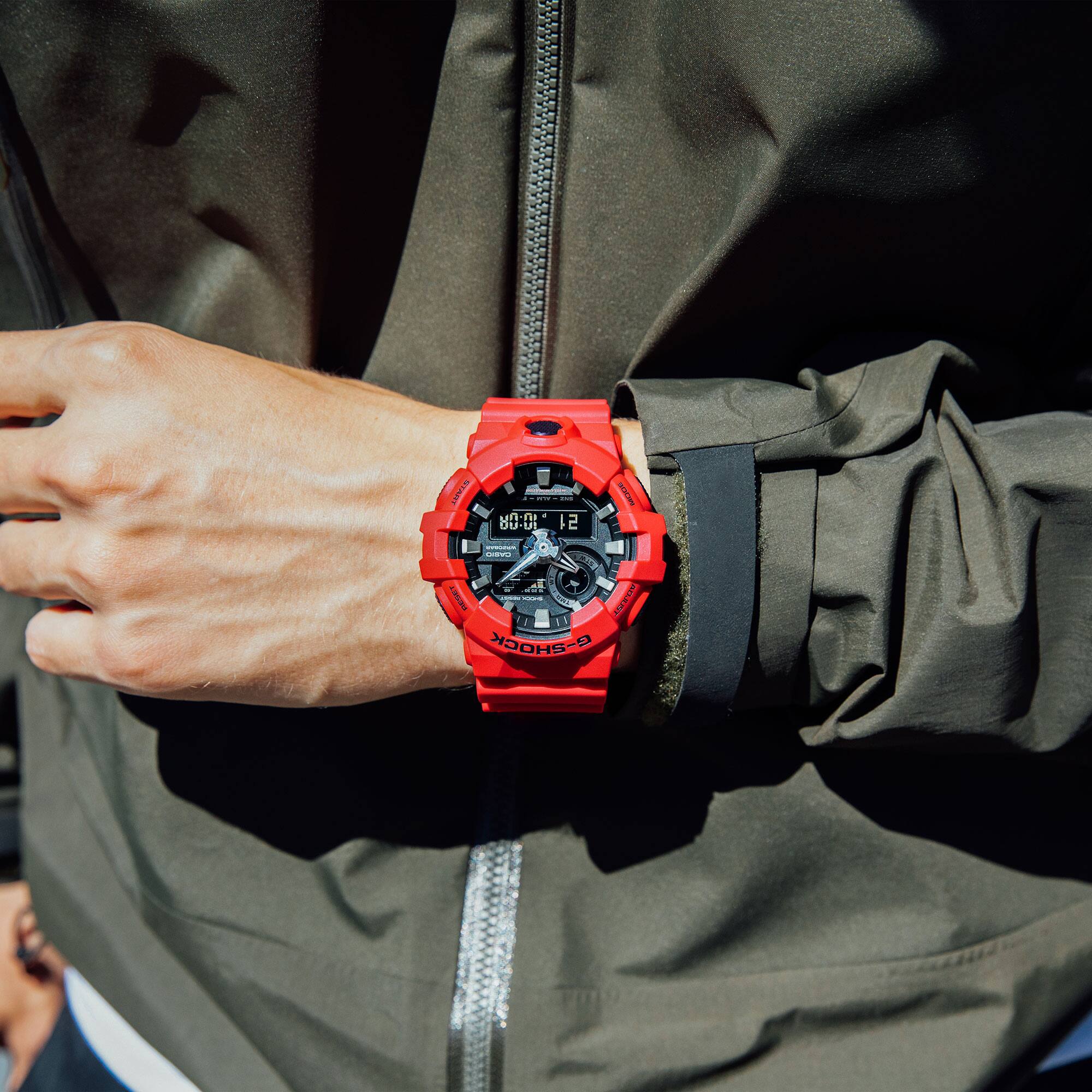 CASIO G-SHOCK GA-700-4ADR MODEL WATCHES