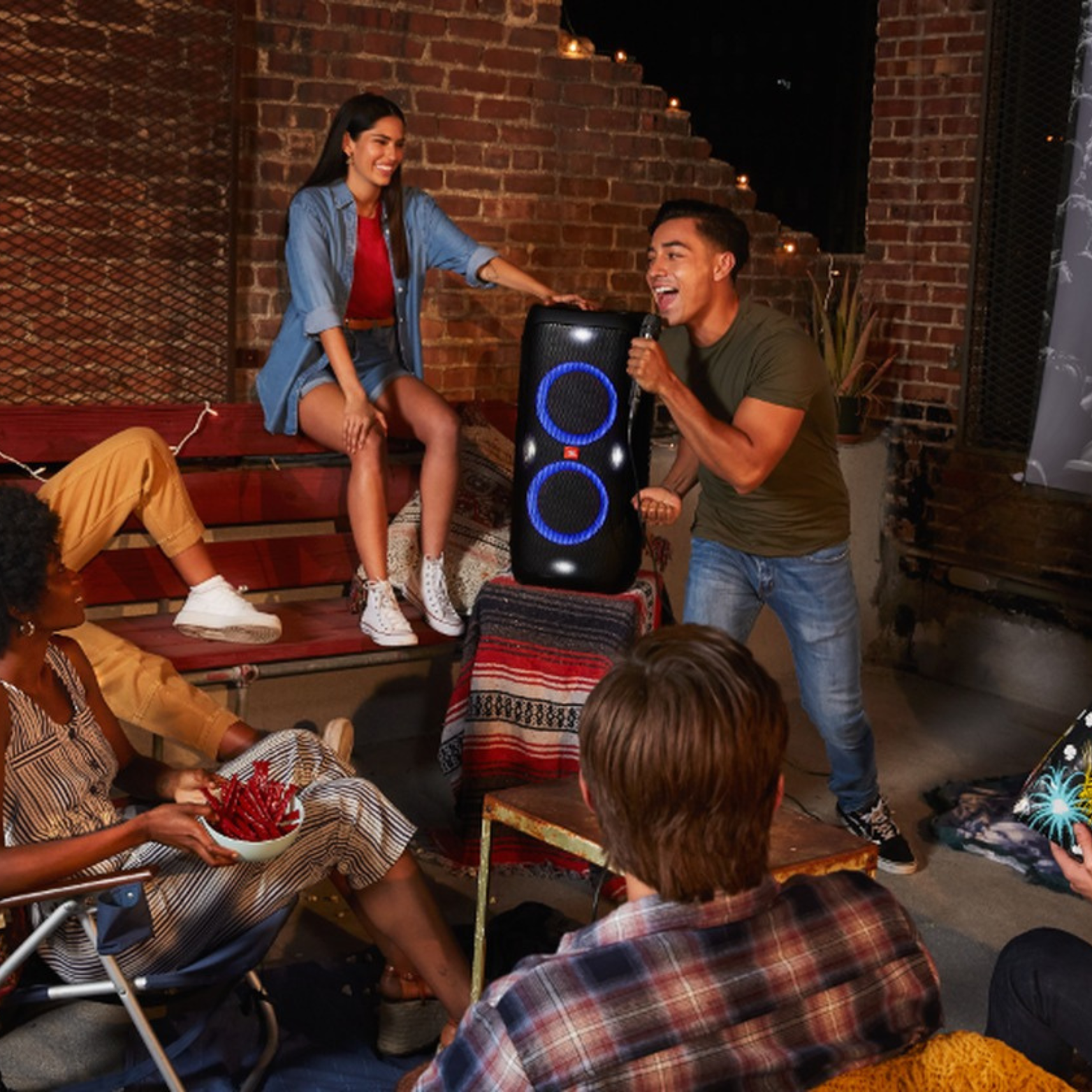 ميكروفون سلكي JBL PBM100