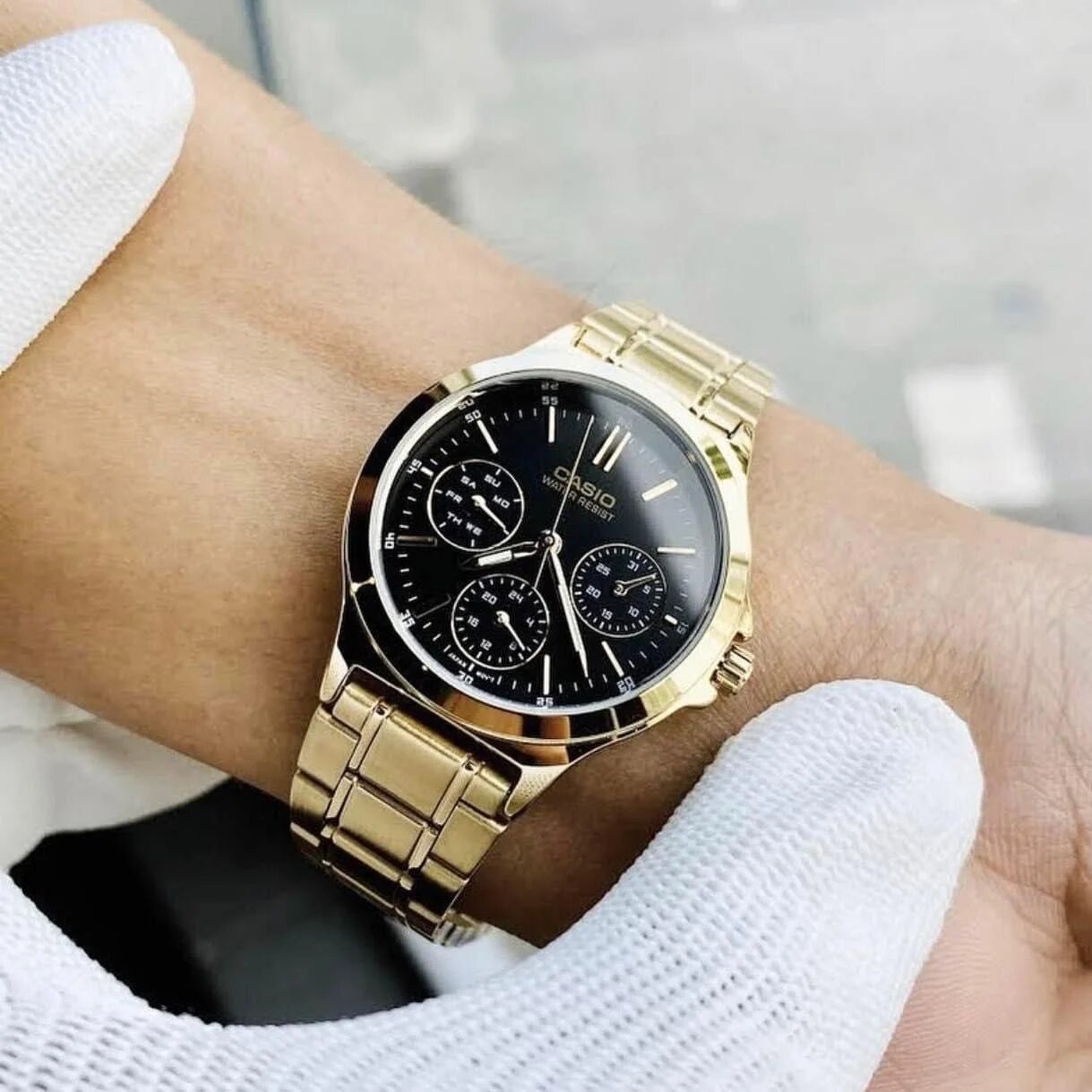 CASIO MTP-V300G Series Men’s Analog Watch – Gold-Tone Stainless Steel, Multi-Dial Design, Classic Quartz Movement