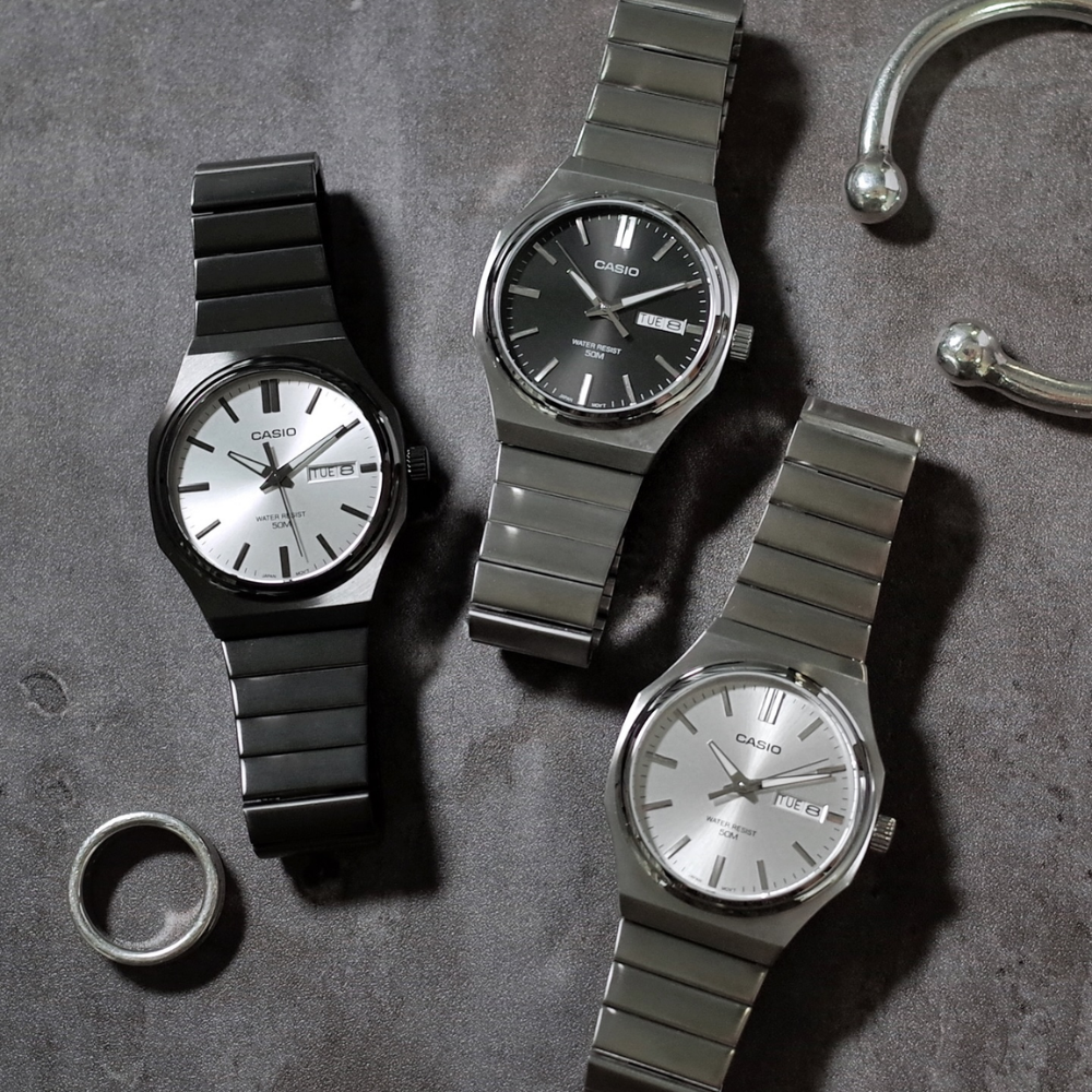 Casio MTP-E735D-1AVDF Men’s Analog Quartz Watch with Stainless Steel Bracelet, Black Dial - THE HAPPY BUY