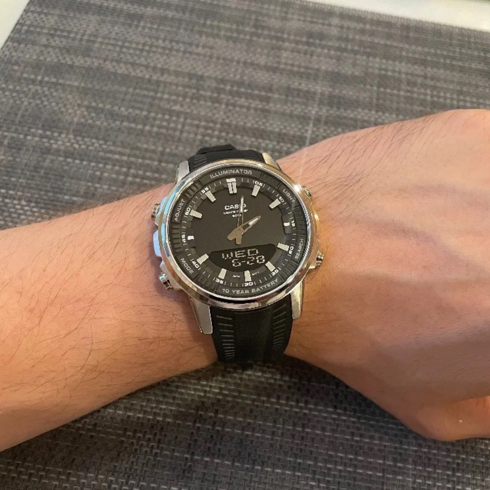 CASIO AMW-880-1AVDF MODEL ANALOG-DIGITAL COMBINATION WATCHES