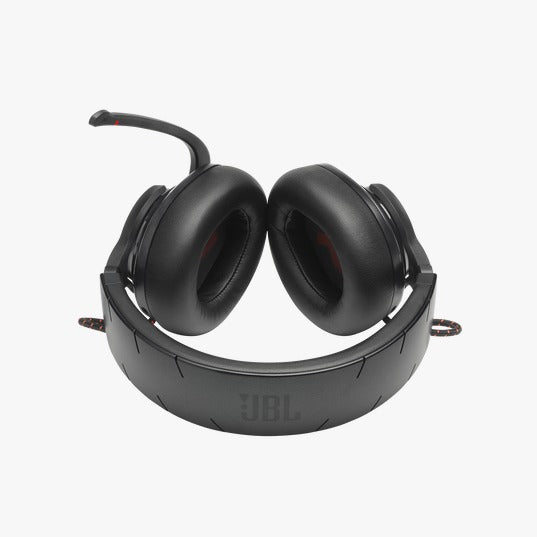 سماعة الألعاب اللاسلكية JBL QUANTUM 600 عالية الأداء، بتصميم يغطي الأذن، مع صوت محيطي وميزة الدردشة.