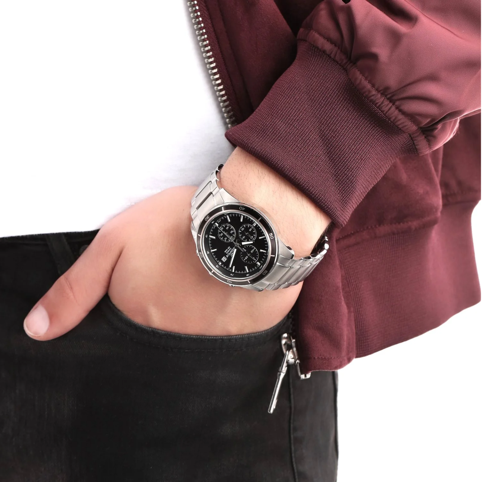 CASIO EDIFICE EFR-526D-1AVUDF Chronograph Watch for Men with Stainless Steel Band and Black Dial Silver