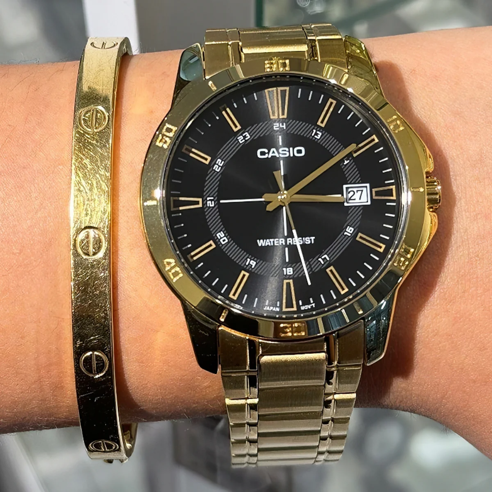 CASIO MTP-VD01G Series Standard Analog Men’s Watch – Gold Stainless Steel Case & Band, Black Dial, Date Display, Quartz Movement, 50M Water Resistance, Mineral Glass – Men’s Luxury Classic Watch