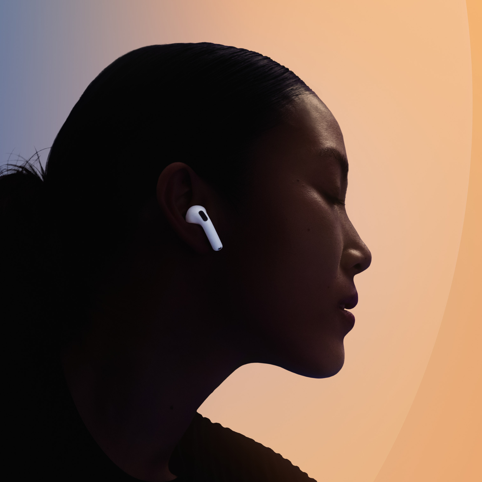 APPLE AIRPODS 4 WITH ACTIVE NOISE CANCELLATION